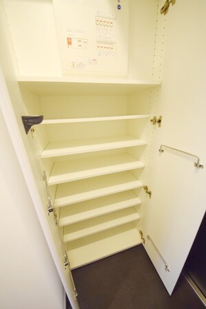 プラウドフラット根津谷中の物件内観写真